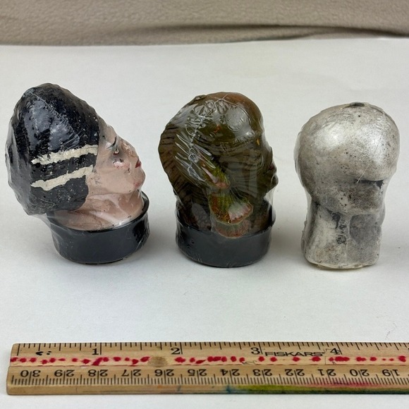 VTG 1990 Universal Studios Monsters Set Of 2 Candles Sealed + 1 unbranded,‎ 2.5" - Picture 3 of 4